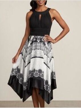 Sleeveless Dress, Handkerchief print Signature By Sangria - NWT - Size 14